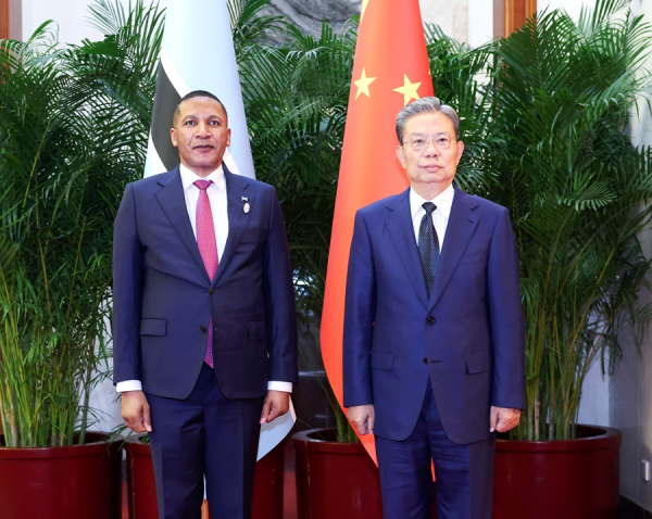 赵.jpg